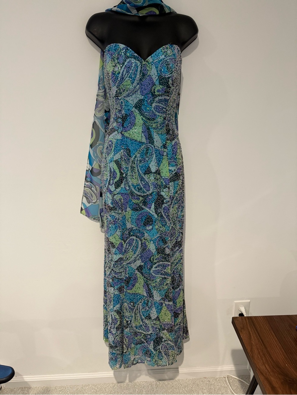 Stunning Jovani strapless gown, size 4